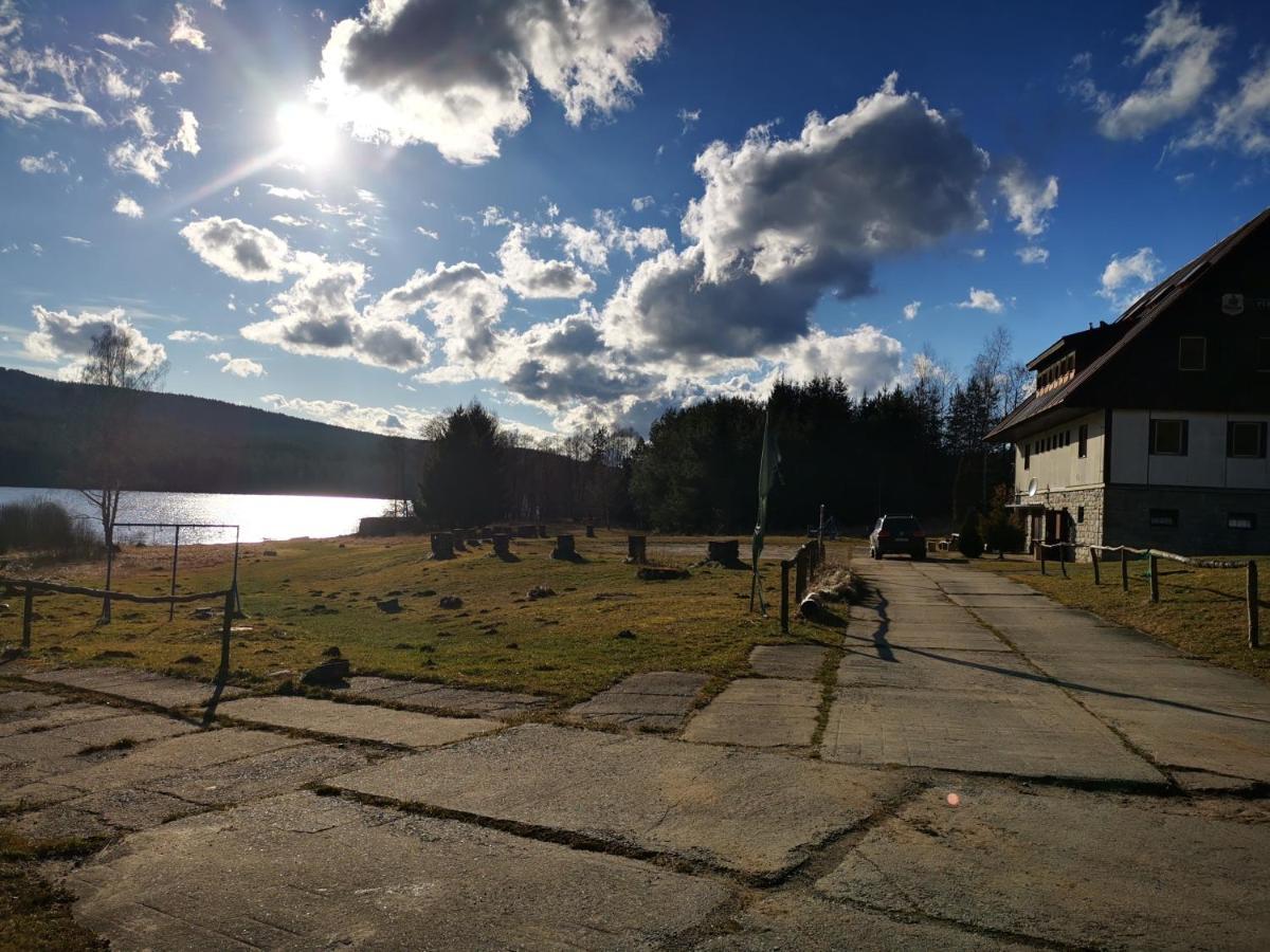 Penzion Tomy Na Pláži Hotel Frymburk Exterior foto