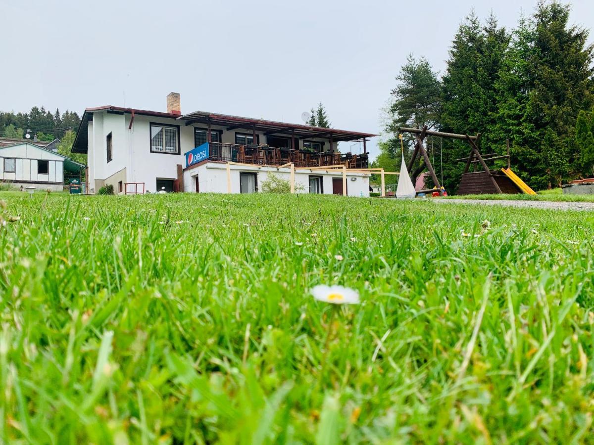 Penzion Tomy Na Pláži Hotel Frymburk Exterior foto