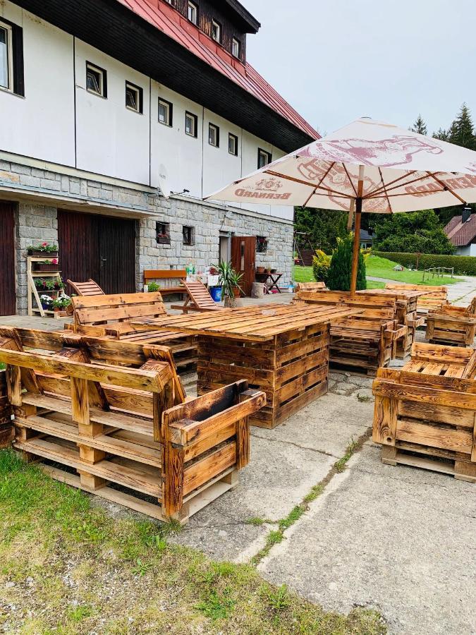 Penzion Tomy Na Pláži Hotel Frymburk Exterior foto